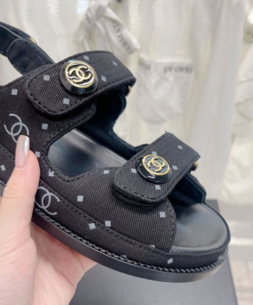 Chanel Women's Sandals G35927 Black 9