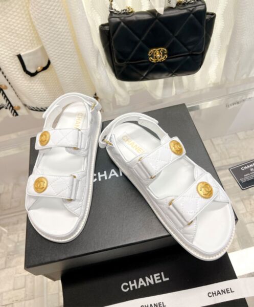 Chanel Women's Sandals G35927 White 3