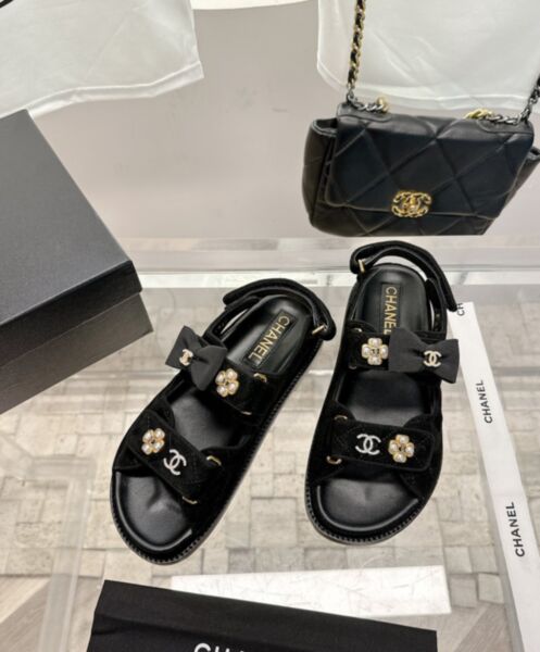 Chanel Women's Sandals G40138 Black 3