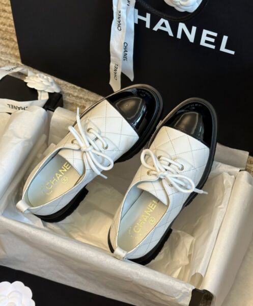 Chanel Women's Lace-Up Shoes G45075 5