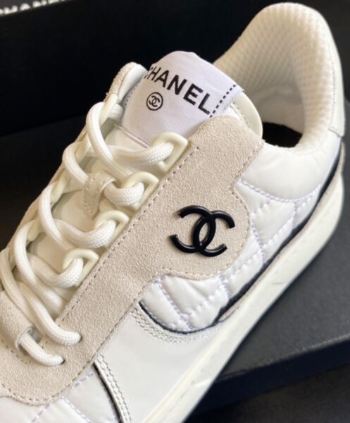 Chanel Women's Sneakers G39802 Cream 9