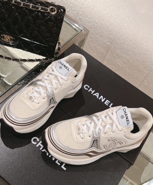 Chanel Women's Trainers G45077 White 4