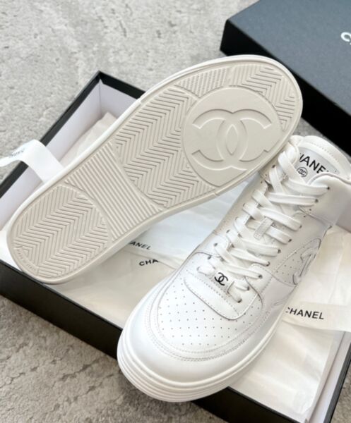 Chanel Women's Trainers G45080 White 10