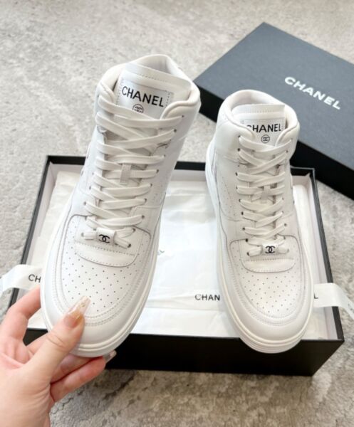 Chanel Women's Trainers G45080 White 3