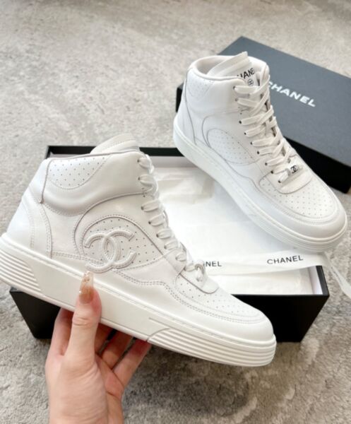 Chanel Women's Trainers G45080 White 4