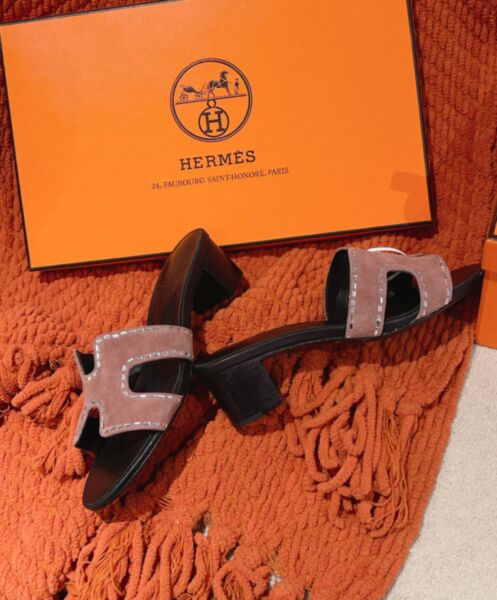 Hermes Women's Oasis Sandal 6