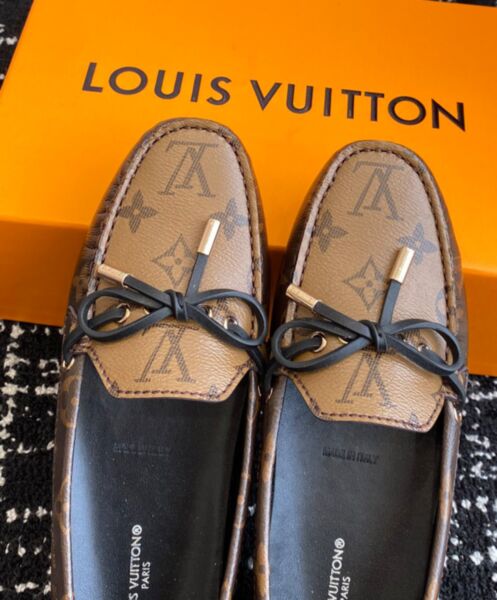 Louis Vuitton Women's Gloria Flat Loafer 1ABV2R Brown 7