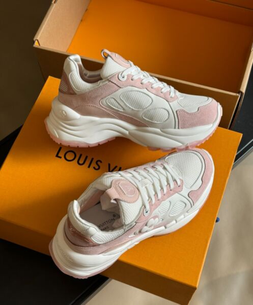 Louis Vuitton Women's Run 55 Sneaker 1ACGP4 1ACGQG 1AMI02 3