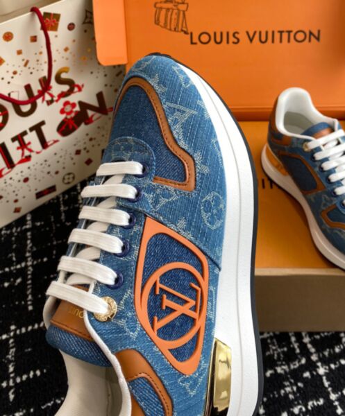 Louis Vuitton Unisex Neo Run Away Sneaker 1ACHRB 1ACKUN 1ACKV3 8