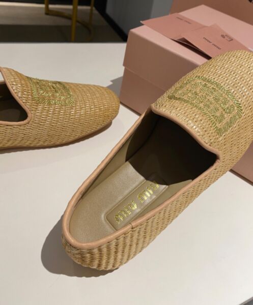 Miumiu Women's Raffia-effect Woven Fabric Slippers Cream 7