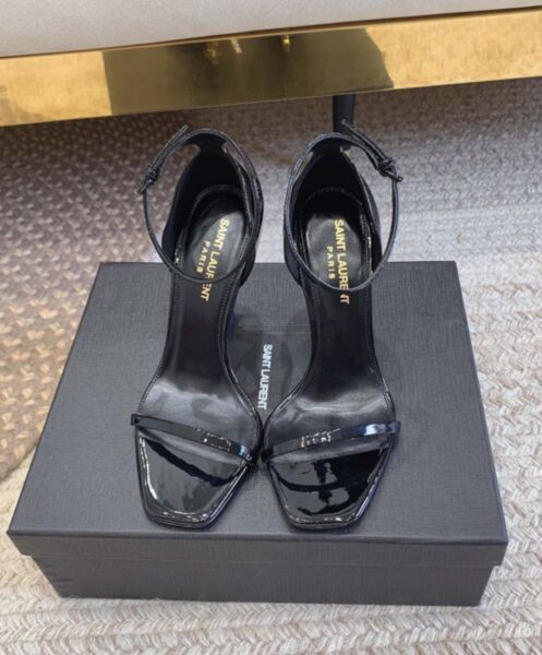 Saint Laurent Women's Opyum Sandals In Patent Leather Black 2